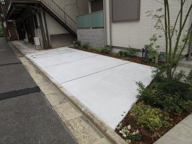 【駐車場】 | シャーメゾン中総持寺