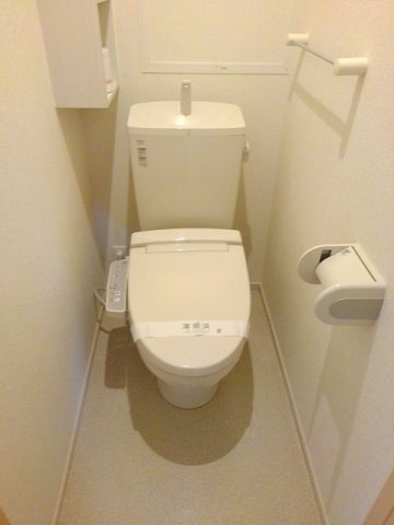 【トイレ】 | オーシャンＨ・Ｙ　Ⅲ | ゆったりとした空間のトイレです