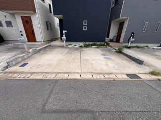 【駐車場】 | 若葉区愛生町中古戸建 | 2台分の駐車場スペースがございます！