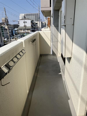 【バルコニー】 | パレ菊水 | 開放的で明るい空間を演出してくれるバルコニーです