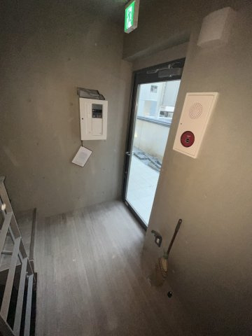 Luxe文京白山のエントランス