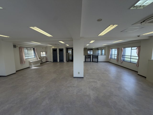 HS　building