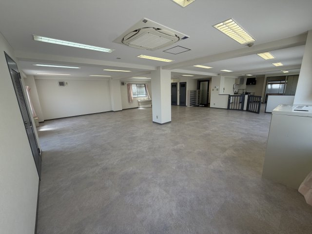 HS　building
