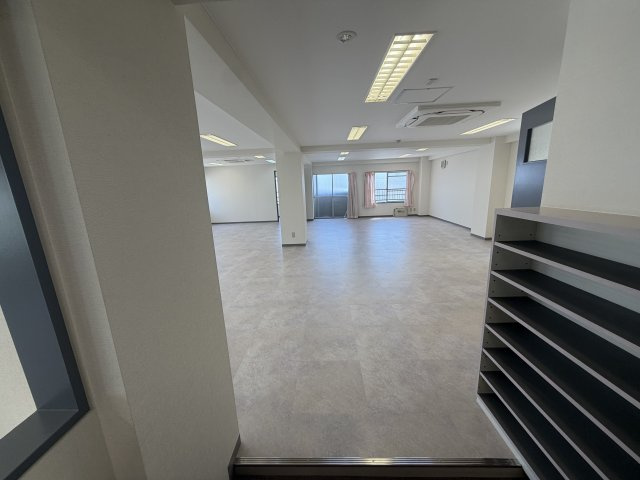 HS　building