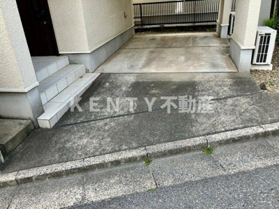 【駐車場】 | 田園調布本町戸建 | カースペースがあります