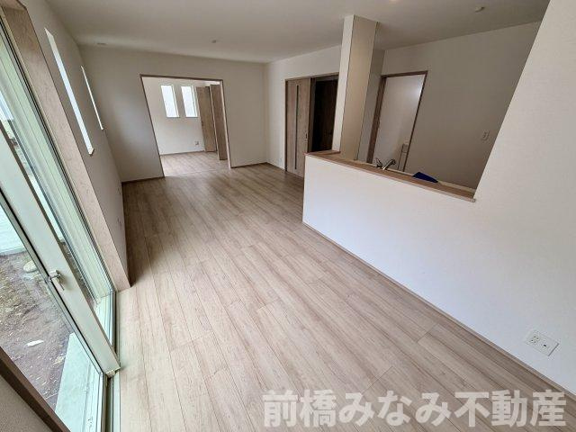 【新築】前橋市六供町1丁目　限定１棟　ハートフルタウン　新築建売の居間・リビング|居間です