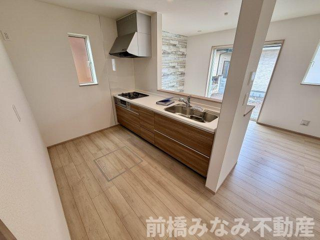 【新築】前橋市六供町1丁目　限定１棟　ハートフルタウン　新築建売のキッチン|お料理しやすいキッチンです