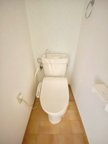 フォーシーズン御幸山のトイレ|コンパクトで使いやすいトイレです
