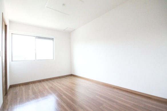 ＤＲＥＡＭ ＲＥＳＩＤＥＮＣＥ熊之庄の内装|内装は落ち着いています