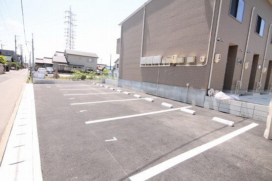 ＤＲＥＡＭ ＲＥＳＩＤＥＮＣＥ熊之庄の駐車場|駐車場に車を止められます