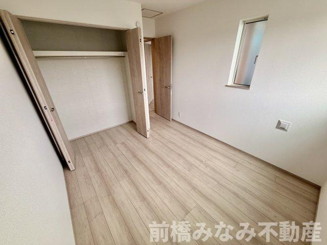 【新築】前橋市南町2丁目　限定１棟　ハートフルタウン　新築建売の洋室|落ち着いた色調の洋室です