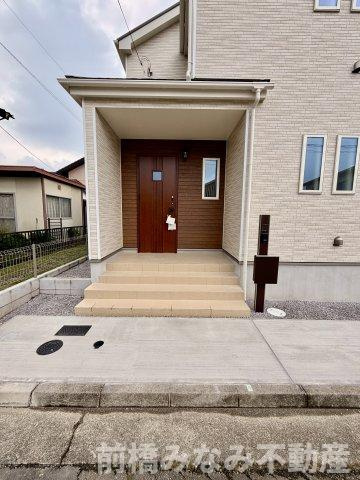【新築】前橋市南町2丁目　限定１棟　ハートフルタウン　新築建売の玄関|シンプルで使いやすい玄関です