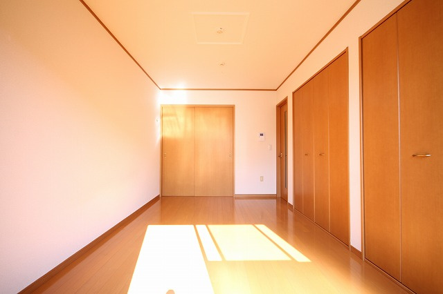 セレノ・あいかの洋室|きれいな洋室です