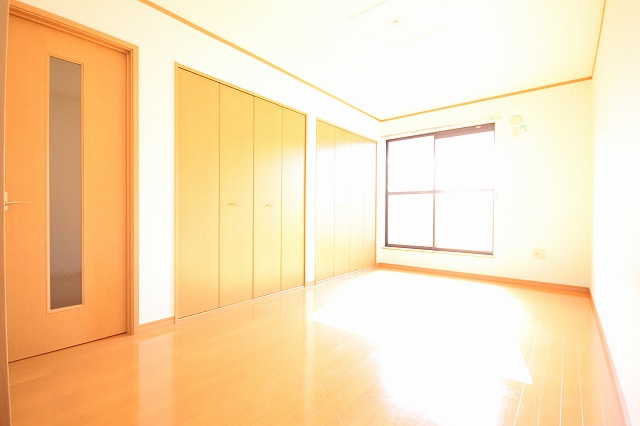 セレノ・あいかの寝室|落ち着いて過ごせるお部屋なので、寝室にいかがでしょうか