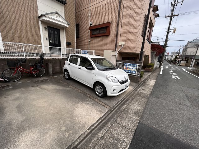 ｄｅｕｘＭａｉｓｏｎの駐車場|駐車場に車を止められます