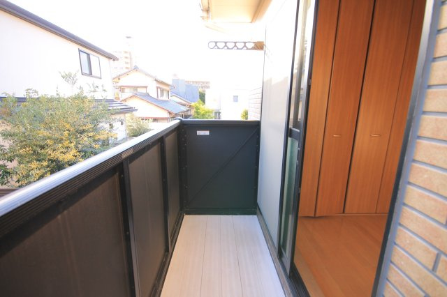 BlissfulPerchみずほA・Bのバルコニー|お洗濯にも便利なバルコニー付き