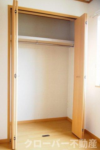 セナ　アイランド　Ｂの収納
