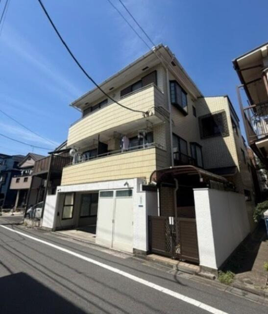 柳コーポのエントランス