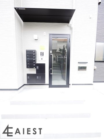 アルカーサ道徳新町のエントランス