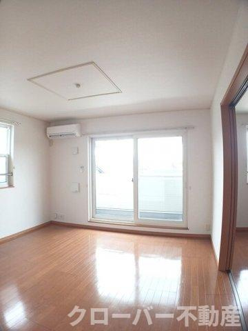パストラル川部Ｂの居間・リビング