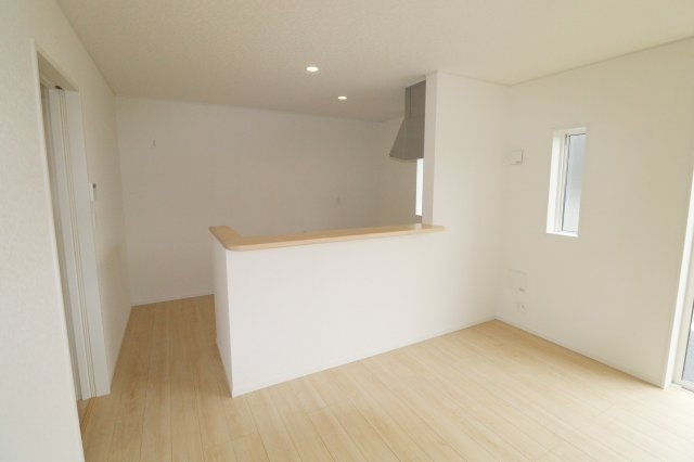 郡山市田村町東山１丁目第1　　　１号棟　　　守山小学校、守山中学区のキッチン