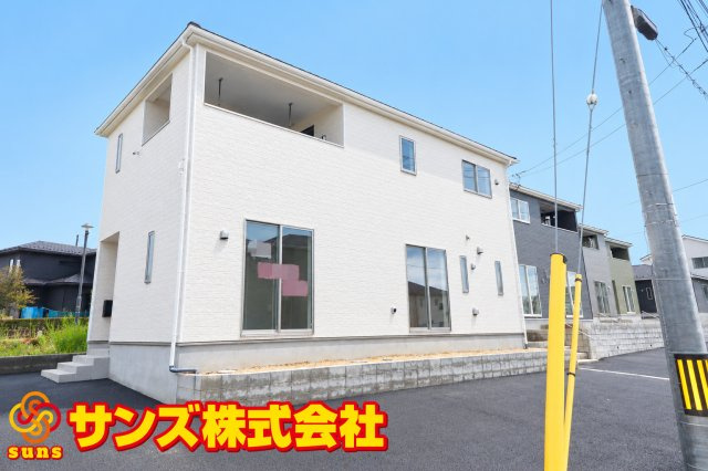 郡山市田村町東山１丁目第1　　　１号棟　　　守山小学校、守山中学区の外観|南西側から見た外観
