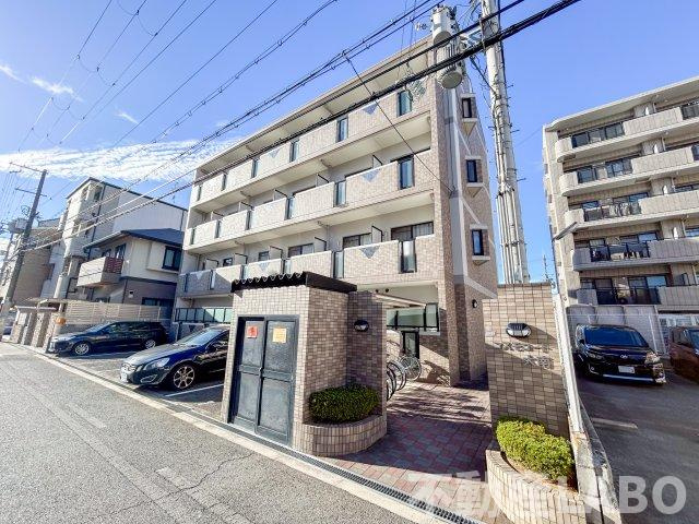 コスモコート大南の外観