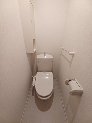 サン・アマルフィのトイレ|清潔感のあるトイレです
