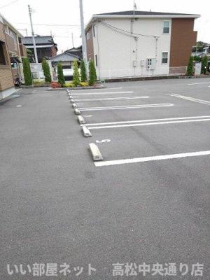【駐車場】 | サンロイヤル幸町２
