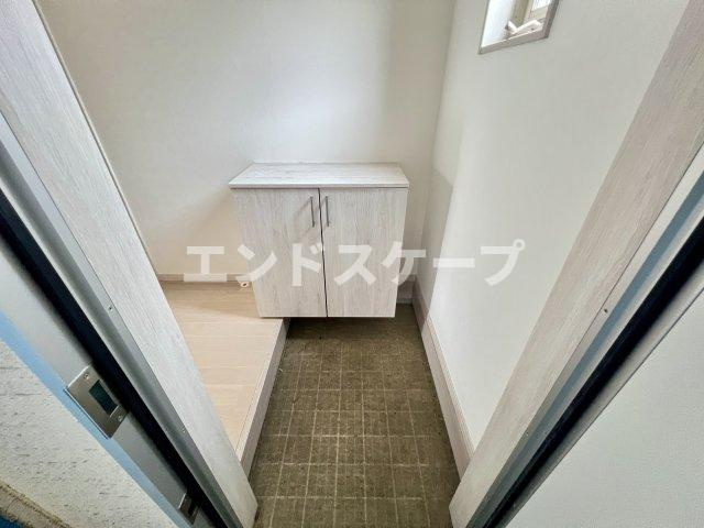 和雅家 壱番館の玄関|高崎、前橋、伊勢崎エリアのお部屋探しはエンドスケープまで！お客様の理想お聞かせ下さい♪
内装の一部が画像と異なる場合がございます。