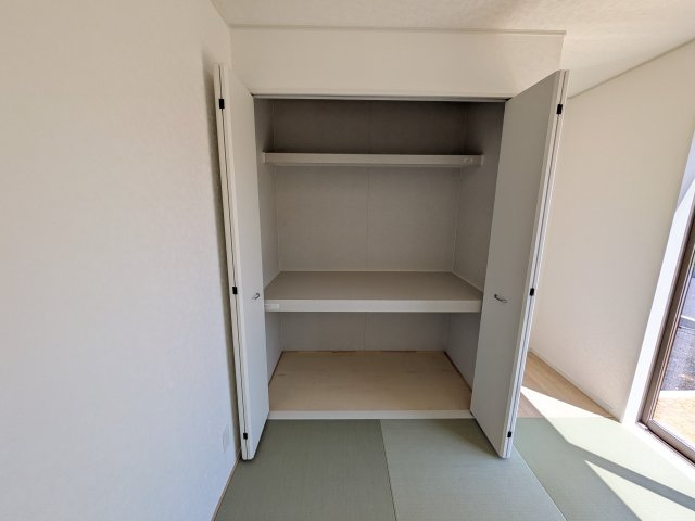 高萩市高萩　第2　新築戸建て　2号棟の収納