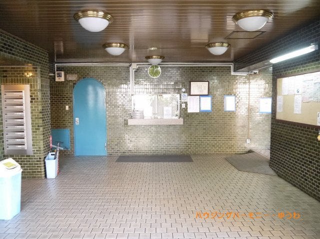 【その他共用部分】 | 蓮根台ダイヤモンドマンション | 清潔感と歓迎感があるエントランスホールとなります。