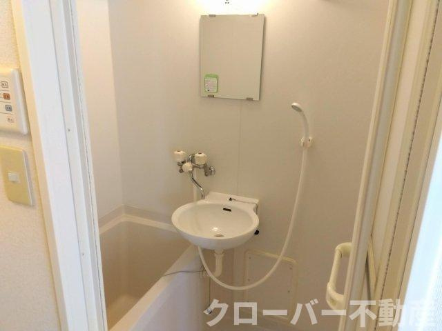 レオパレス久米東の浴室