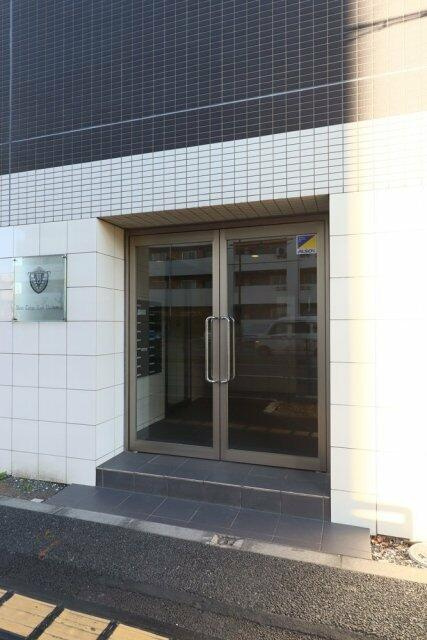 レーヴ　東京イースト　フェルクルールのエントランス