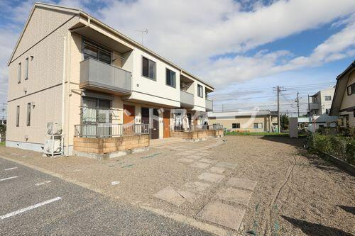エスターテの駐車場|高崎、前橋のお部屋探しはエンドスケープまで！お客様の理想お聞かせ下さい♪