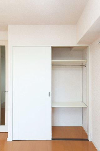 サヴォイテンジンスクワイヤー　8階の収納|別号室のものになります。現状優先。