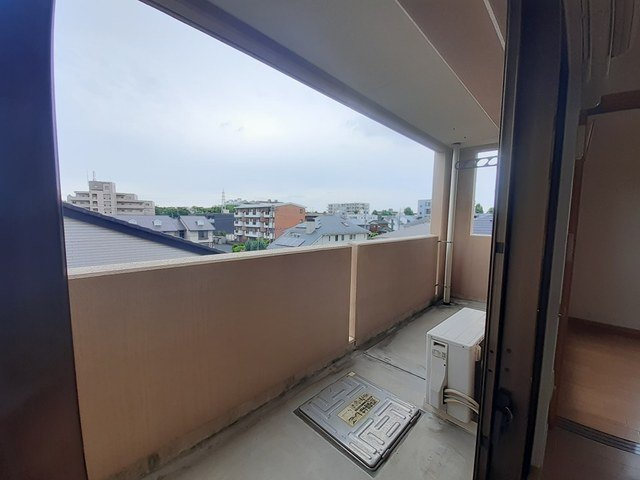 木村ロイヤルマンションⅠのバルコニー|広々としたバルコニーです
