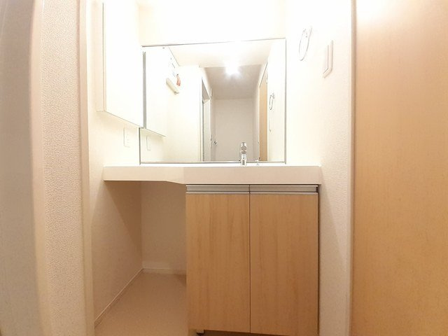 ブリッサ　Ａの洗面所|コンパクトで使いやすい洗面所