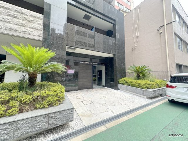 S-RESIDENCE難波Briller　仲介手数料無料のエントランス