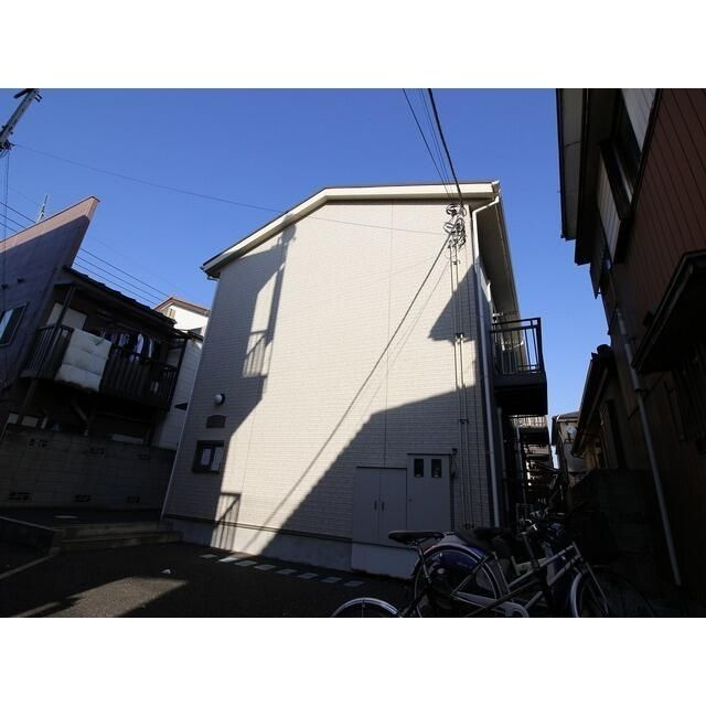 アムール　ユーケーメゾンのエントランス