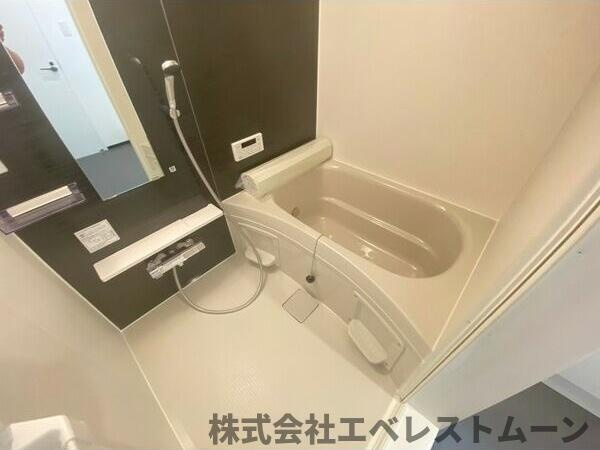 LECOCON熱田の浴室