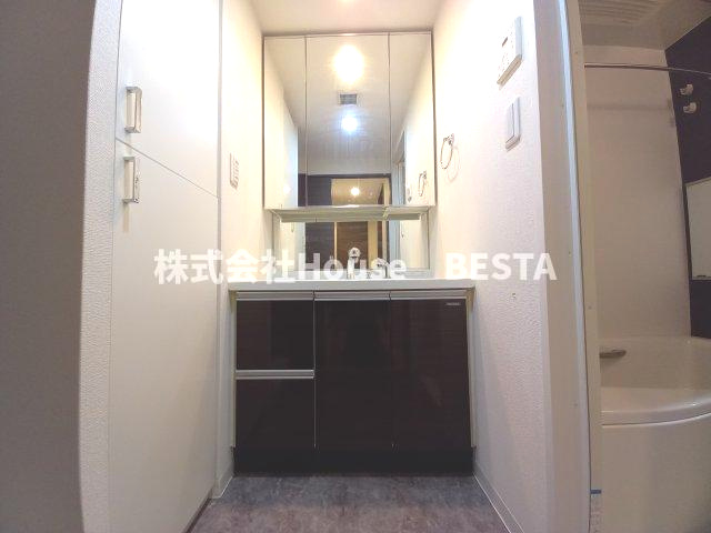 プレサンス神戸ティアラの独立洗面台