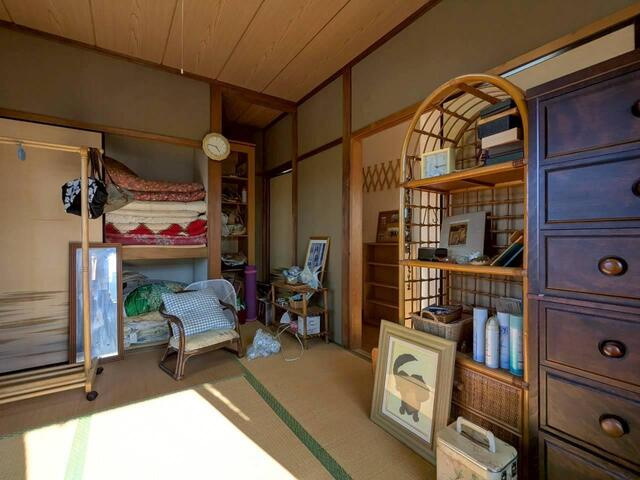 「ゆとりの9帖洋室あり」高知市十津3丁目　中古一戸建ての和室|客間や趣味のお部屋、寝室としても多用途に使える和室。