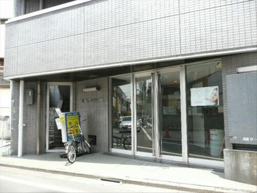 永昌高輪台ビルヂングのエントランス
