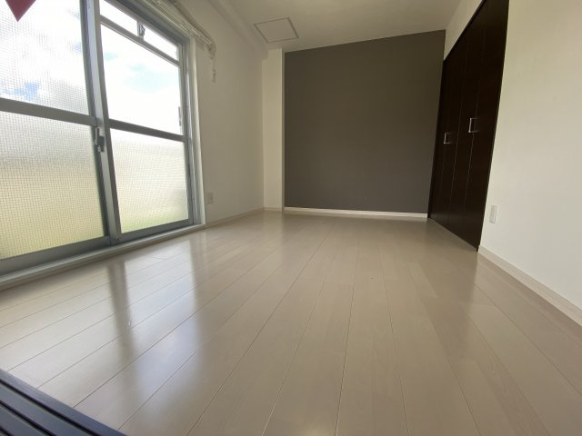 日興桜川ハイツの寝室