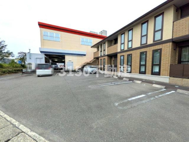 サニーハイツⅢの駐車場