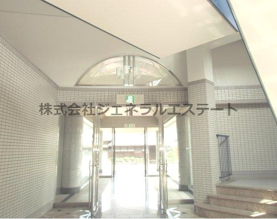 【エントランス】 | アズステーション星田 | エントランスです