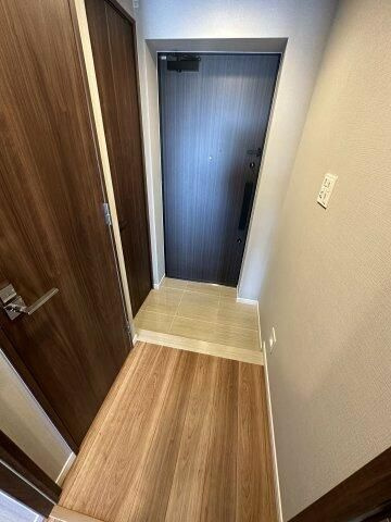 エクセレントシティ蕨ステーションフロントの玄関