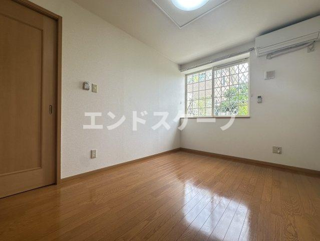 サンリットの洋室|高崎、前橋のお部屋探しはエンドスケープまで！お客様の理想お聞かせ下さい♪