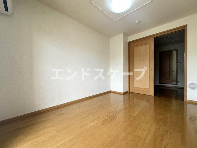 サンリットの洋室|高崎、前橋のお部屋探しはエンドスケープまで！お客様の理想お聞かせ下さい♪